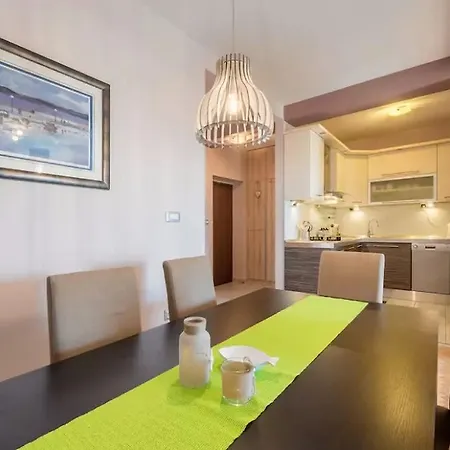 Toma Apartment
